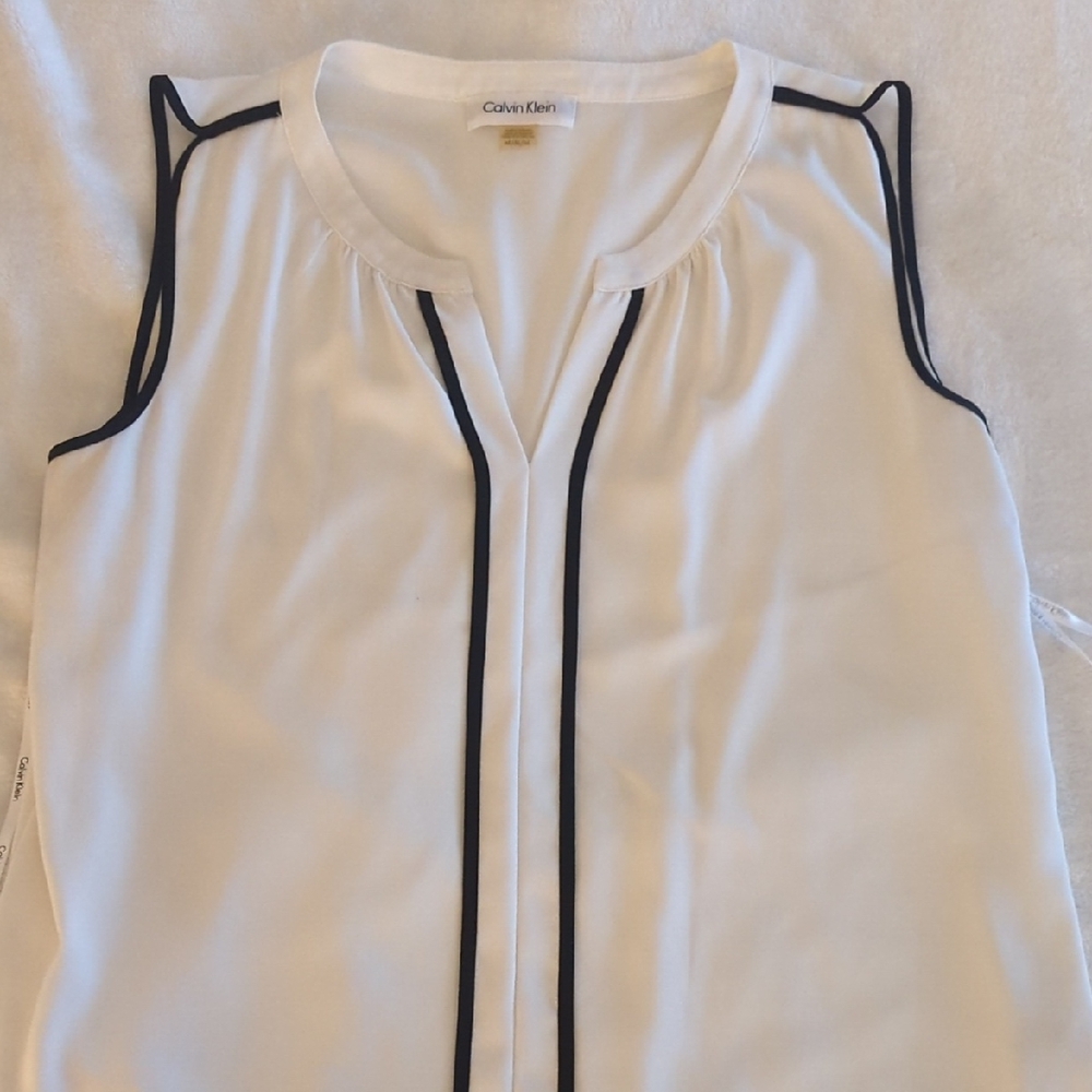 Calvin Klein Women's White Sleeveless Top